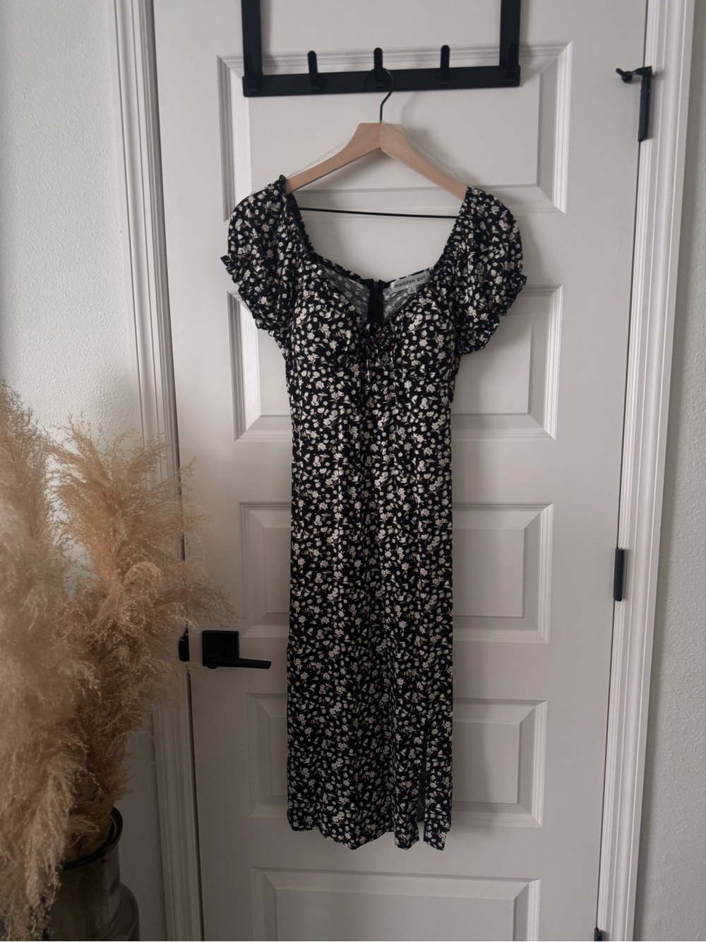 Madden Girl Black Floral Midi Dress with Puff Sleeves